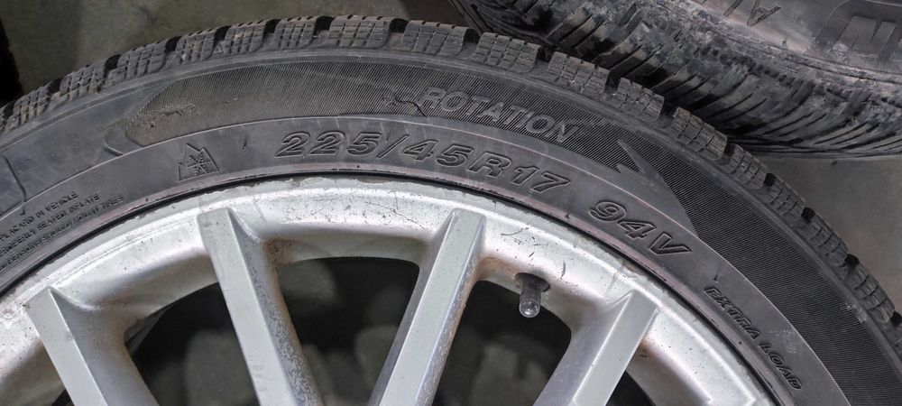 Set jante aliaj pe 17 volkswagen vw golf 5 GT cu anvelope de iarna