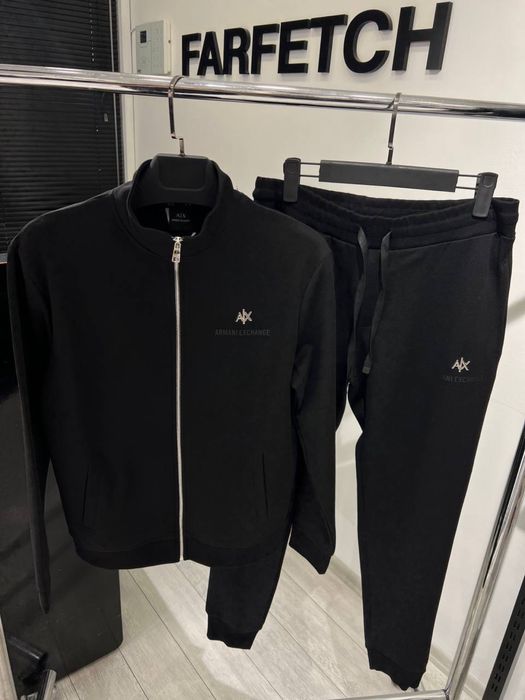 Мъжки екипи Armani Exchange