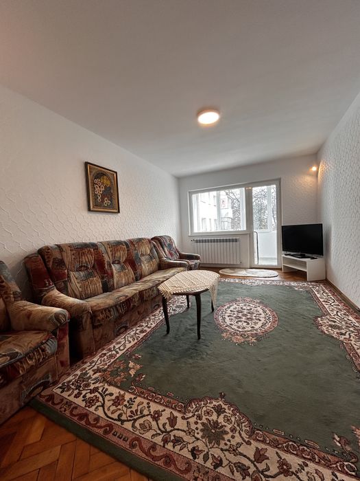 Inchiriez apartament 4 camere hotelier sau termen lung