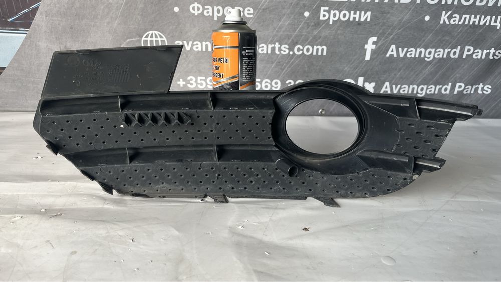 Дясна решетка на халоген Audi Q3 8U 2011-2015