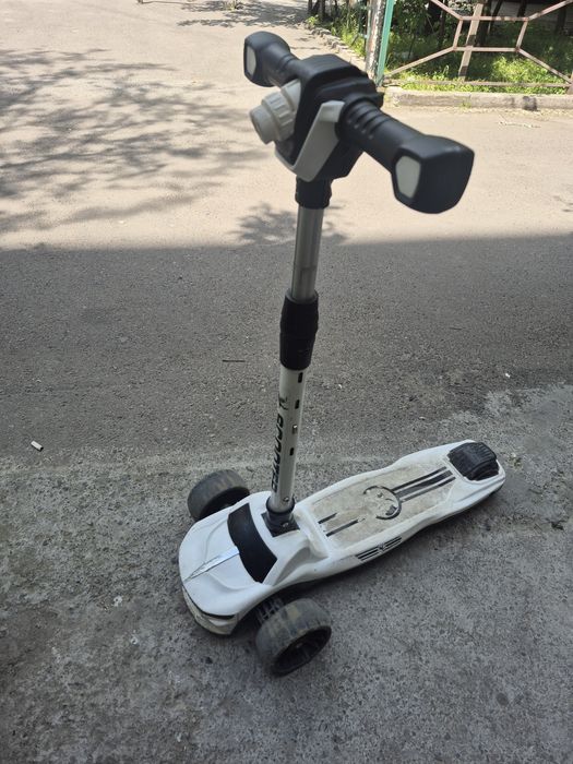 Самокат детский  с 2 х лет