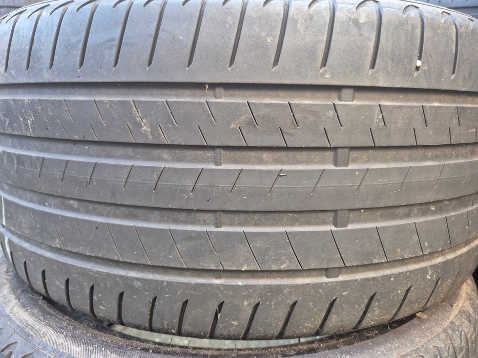 2 Anvelope de VARA - 275/35/21 - Bridgestone - Stare BUNA DOT 2024 RFT