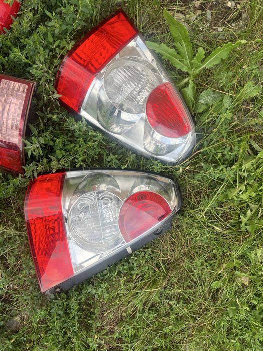 Продам фары оригинал по 15000тг