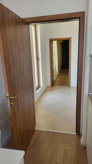 Дава се под наем Тристаен апартамент в Варна, Чаталджа - 160 кв.м за 1246.44 € - Снимка #6