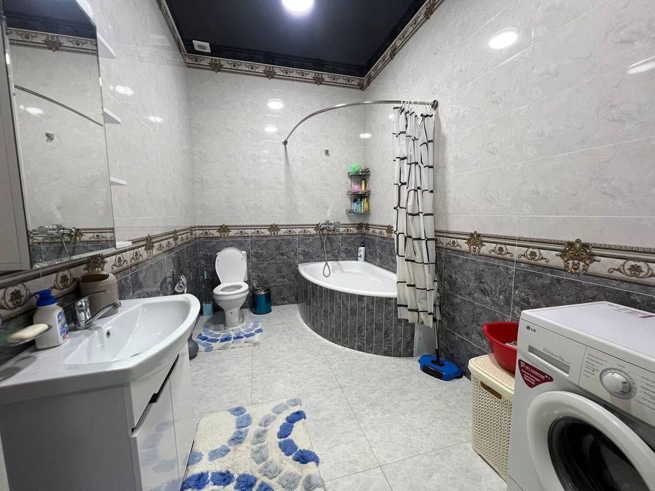 Продается Евро дом Юнусабад Уч Кахрамон Обод махаля  3сотки