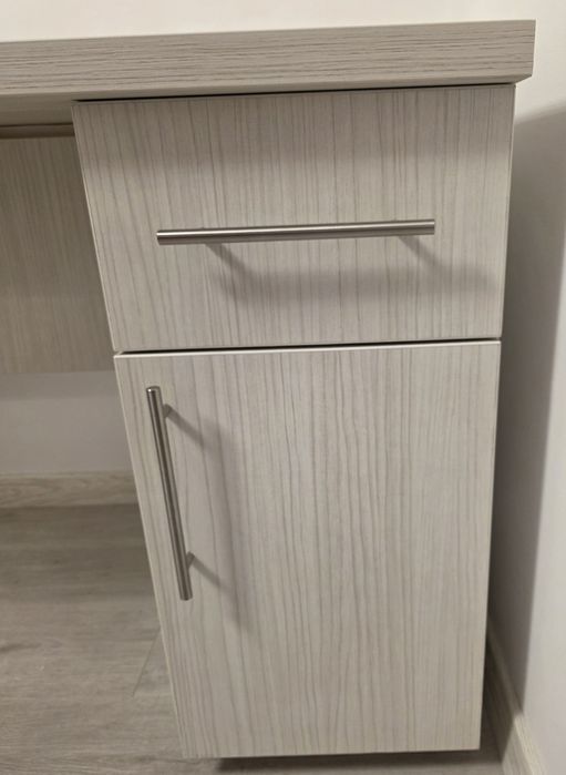 Vand birou Bucuresti