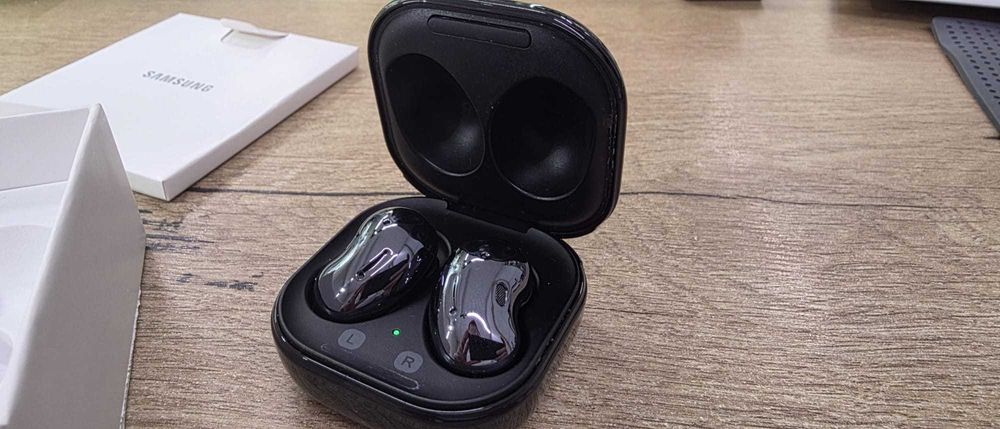 Samsung Galaxy Buds Live – originale, stare bună