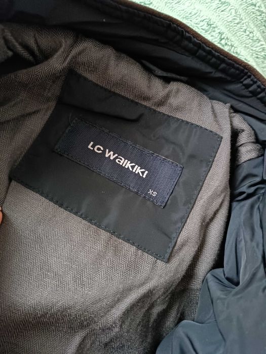 Ново демисезонно юношеско яке LC Waikiki