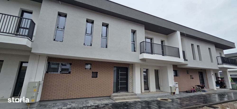 Casa de 4 camere, 108 mp utili, 40 mp curte, doua parcari, Zona Urusag