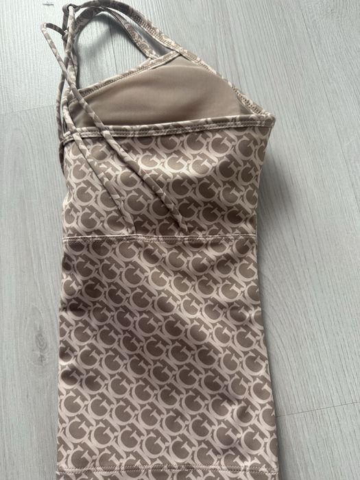 Дамски спортен топ Guess