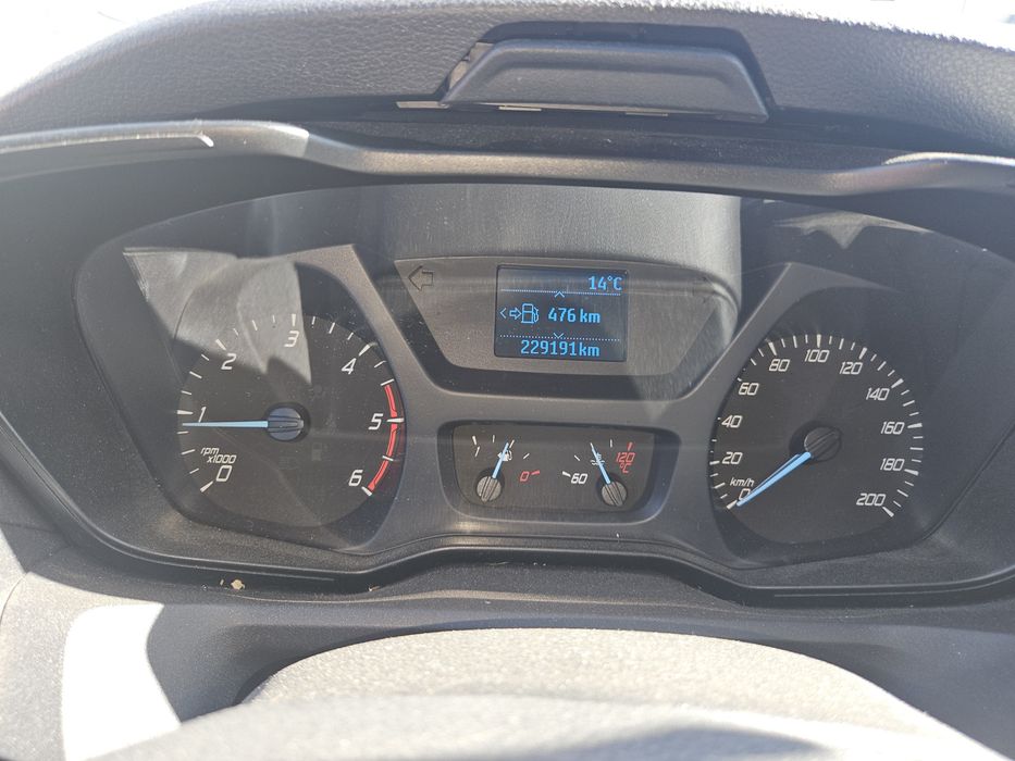 Vand Ford Transit 8+1 / 9 locuri 2015