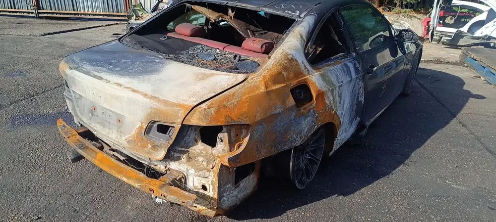 Dezmembrari / Dezmembrez BMW E92 (320i) N43B20O0 cutie viteze manuală GS6-17BG cod culoare BLACK SAPPHIRE METALLIC (475)