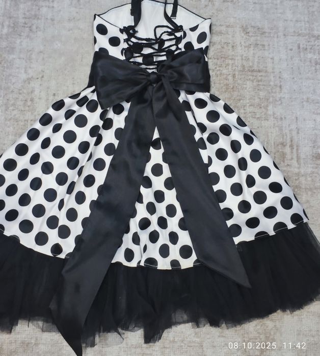 Шикарное платье на девочку 7-10 лет