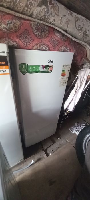 Срочно продаётся холодильник Артель