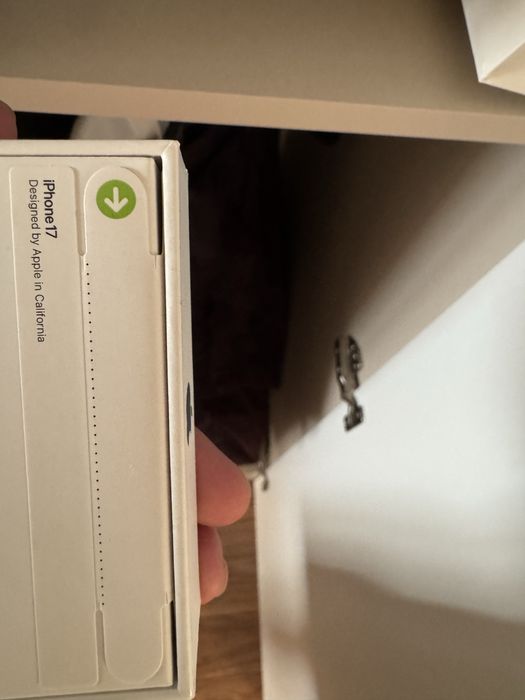 Iphone 17 256gb черный, новый