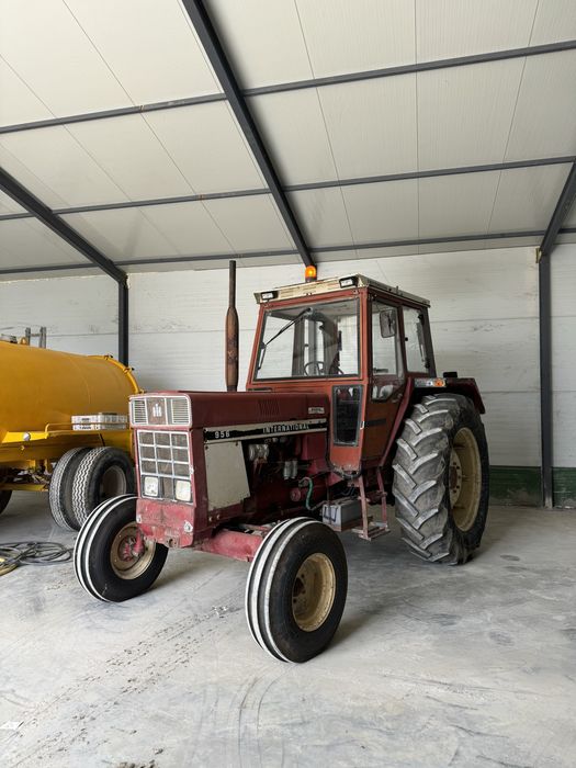 Tractor International 956