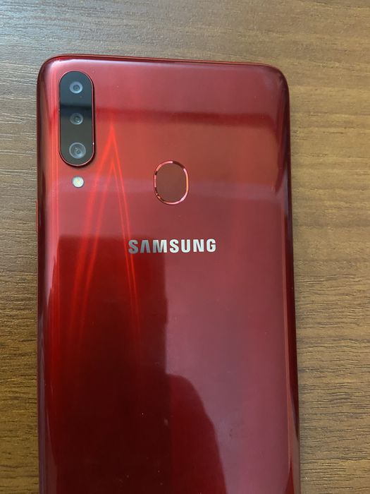 Продам телефон в хорошем состояний