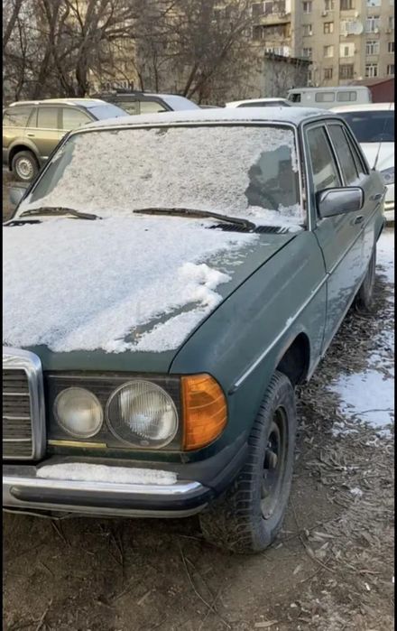 Мерседес е 200.                            .