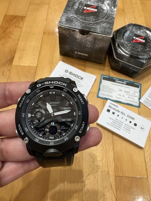 Продавам часовник Casio G Shock GA 2000