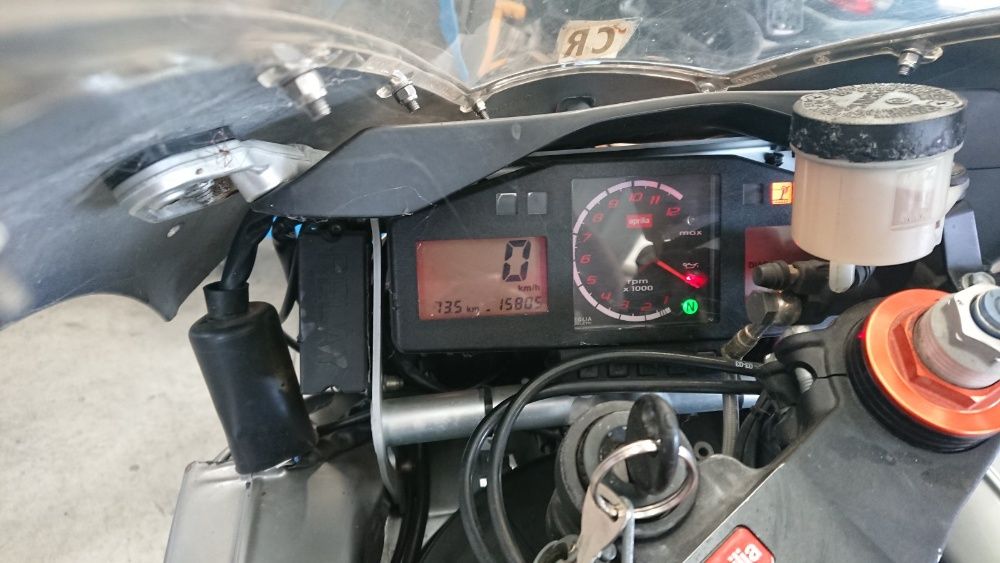 Мотоциклет Априлия РСВ(Aprilia RSV,Tuono R 1000)-2003-на части