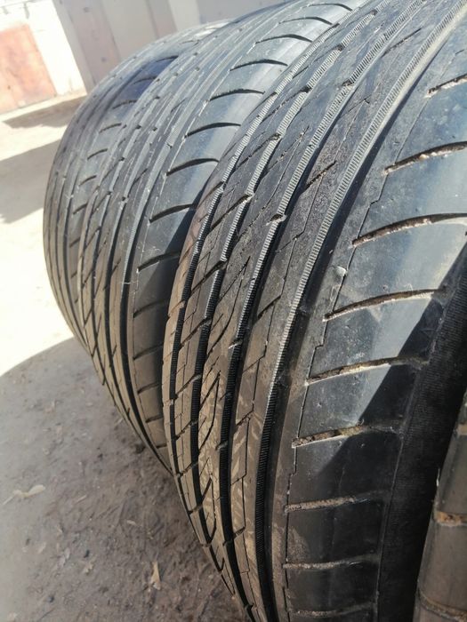 Продам шины 215,55,16