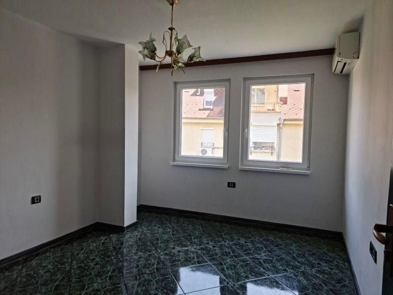 Продава се Тристаен апартамент в София, Редута - 148 кв.м за 1292 €/кв.м - Снимка #1