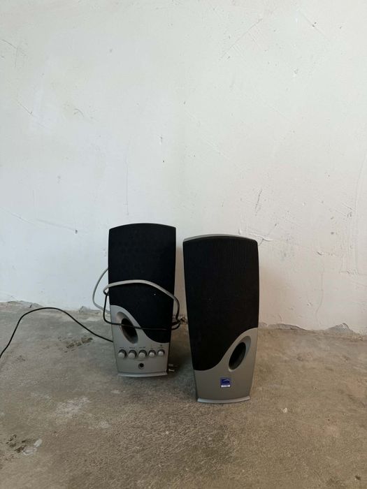 Vând boxe pentru masina