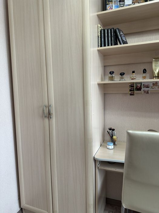 Гарнитур спальный , и для подростков