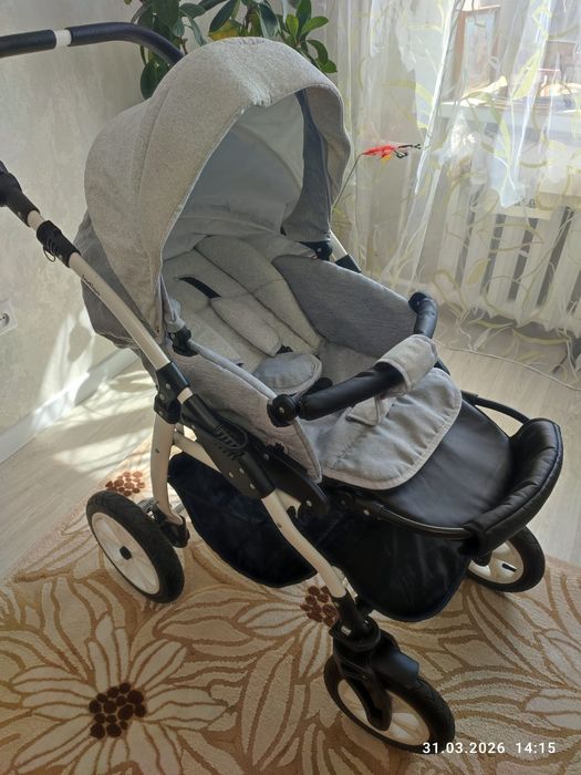 Продам коляску 2в1