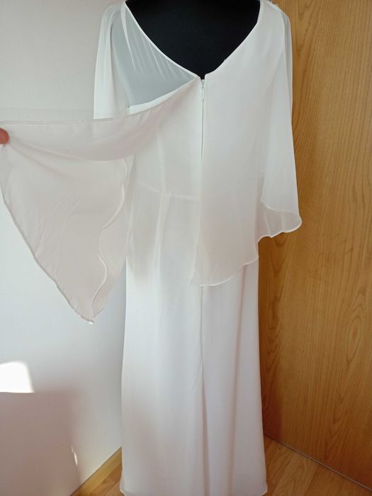 Страхотна Нова рокля 38 М