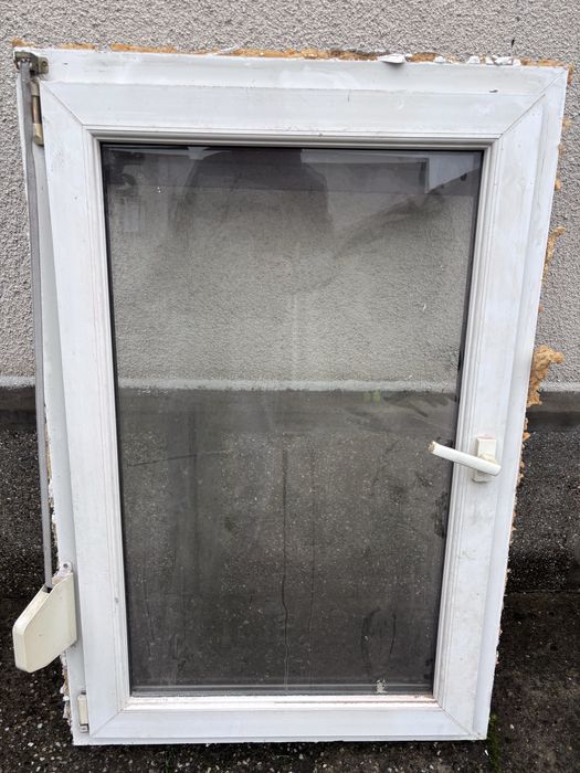 Fereastra PVC termopan cu roleta