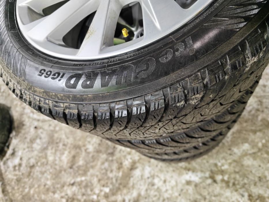 Диски от камри 70/75  Оргинал  с шинами