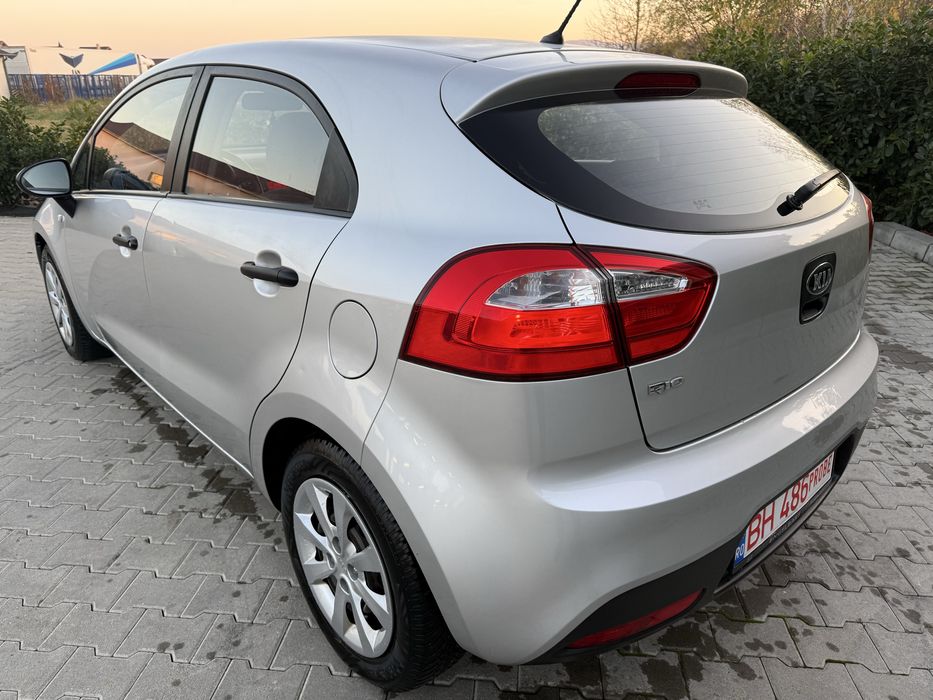 Kia Rio 1.2 benzina 86 cp euro5 2012 clima 152000km!!!