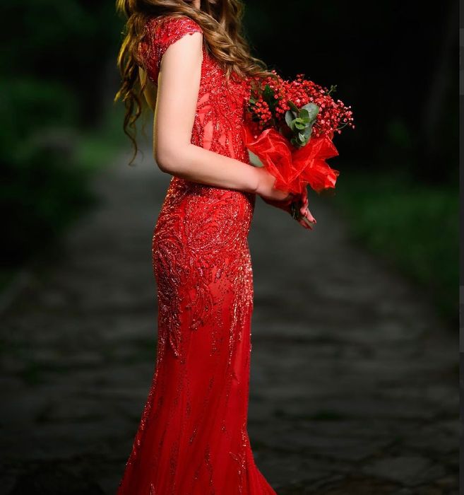 Продавам бална рокля