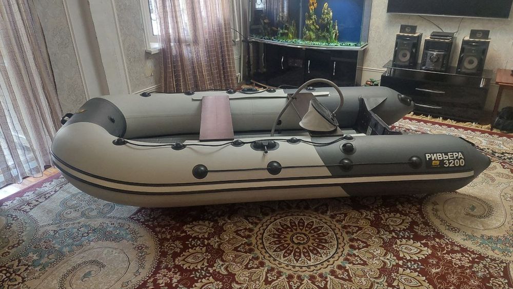 Продаётся лодка Ривьера 3.20 с надувным дном