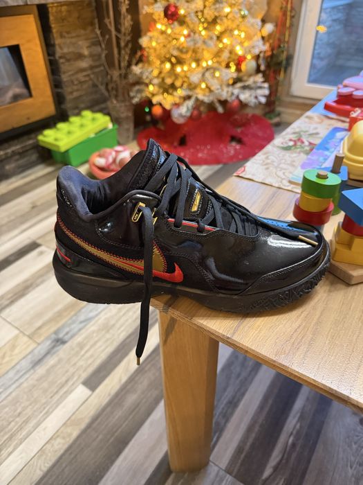 Продавам мъжки марвтонки Nike 44 номер