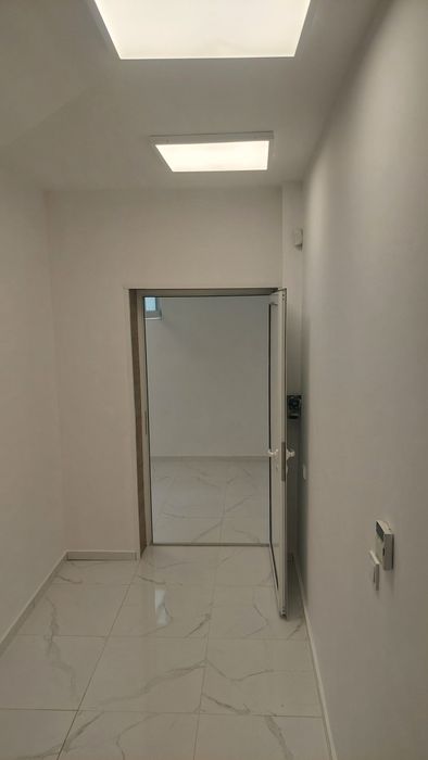 Дава се под наем Склад в Пловдив, Център - 30 кв.м за 129.54 € - Снимка #1
