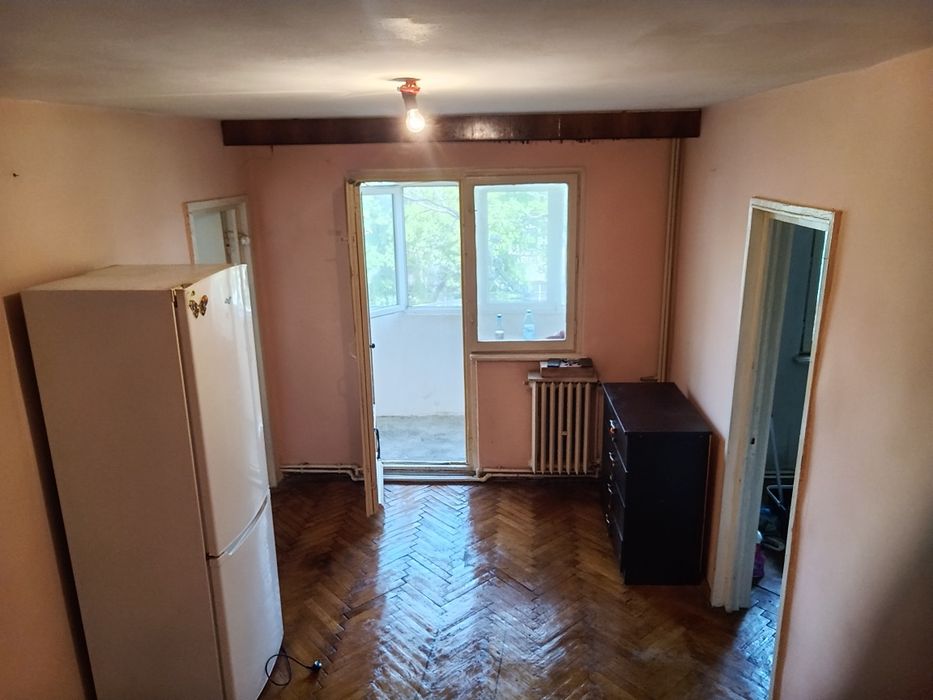 Apartament 2 camere zona Alexandru cel Bun
