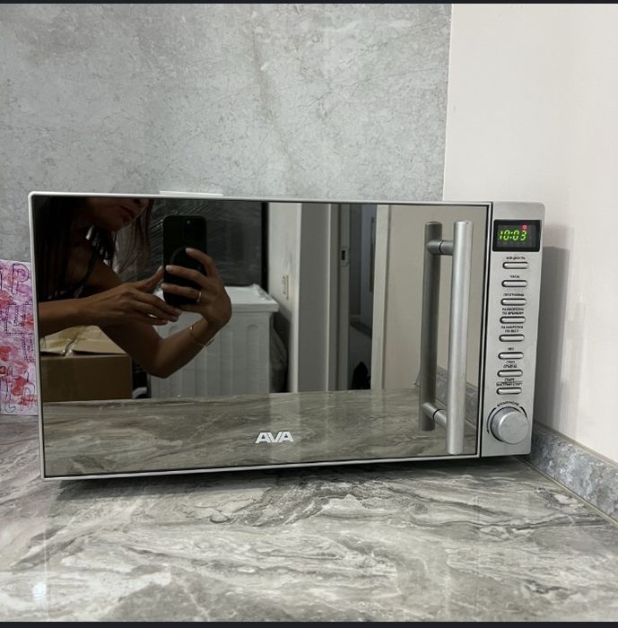 Микроволновые печи разных моделей