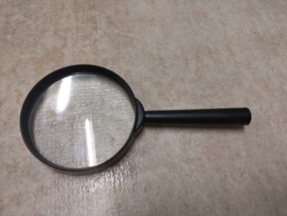 Универсална увеличителна  лупа от Германия