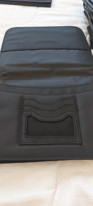 Оригинални авто чантички за документи