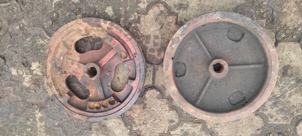 Продам шкивы.   .