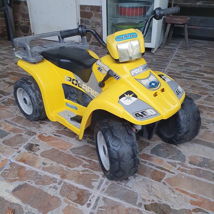 Детски елекромобил