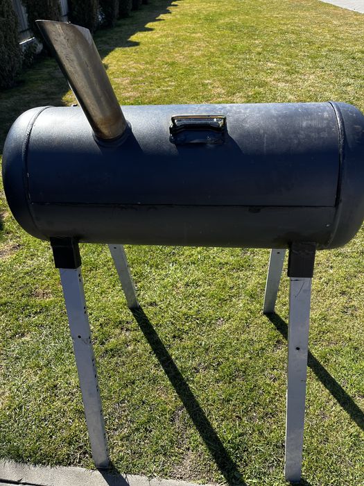 Grill pe carbuni