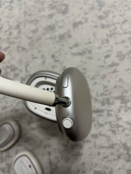 airpods max оригинал