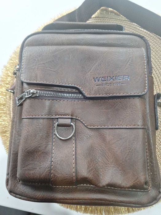 Geanta barbateasca, piele PU, multi-buzunare, maro, 22x8x22cm