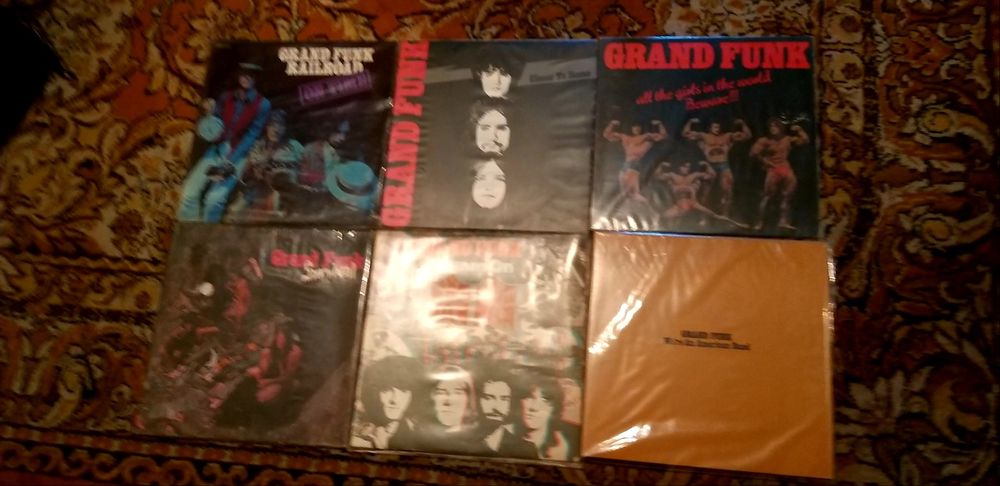 продам виниловые пластинки:Grand Funk -10LP ,0дин двойной.