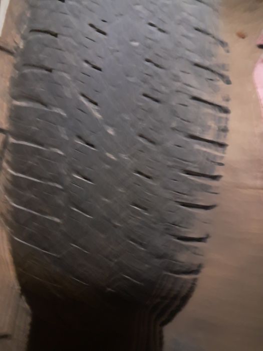 Продам шины на джип