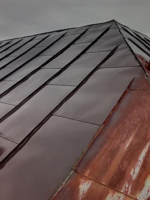 Vopsim orice tip de tablă pe acoperisuri la case/vile/biserici, structuri metalice si alte suprafete