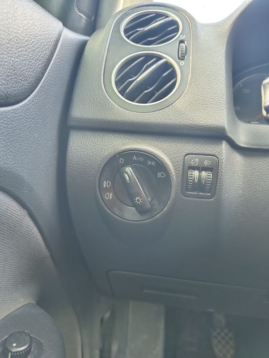 Vand golf 5 plus dezmembrari